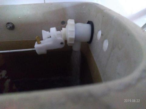 水電工程 - 廁所上水箱進水器更換(後)