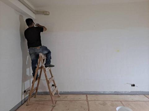 西蒙油漆シモン - 牆壁批土