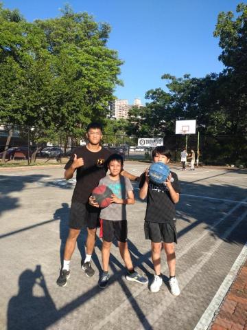 Hardy 教練 - 兒童籃球教學