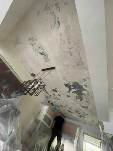 四季養護工程行 - 壁癌整治（施作前）