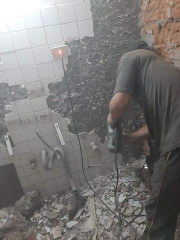 興聖工程 - 廁所