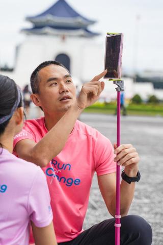 陳士登Amos|跑步教練 - 跑步膝蓋痛|怎麼跑步不傷膝蓋|下背痛|小腿緊繃|跑姿分析|跑步姿勢|跑步課程|跑步訣竅|跑步教練|步頻|