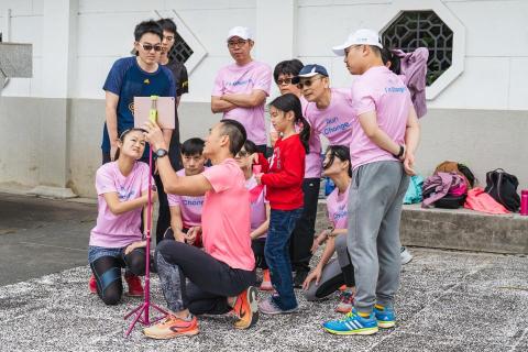 陳士登Amos|跑步教練 - 跑步膝蓋痛|怎麼跑步不傷膝蓋|下背痛|小腿緊繃|跑姿分析|跑步姿勢|跑步課程|跑步訣竅|跑步教練|步頻|