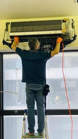 棕樹空調 - 清洗室內機