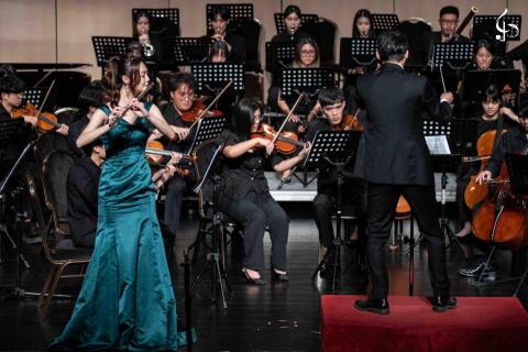 台北長笛芷嫻老師 - 