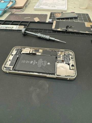 猿動力phone手機維修-逢甲店 - 