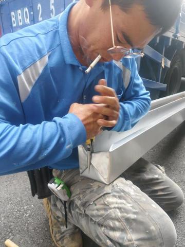 景鈜工程行 - 一體成型白鐵水槽