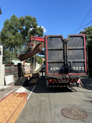 鄔聖光 - 廢棄泡綿鐵板處理