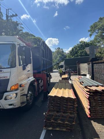 鄔聖光 - 廢棄泡綿鐵板運輸