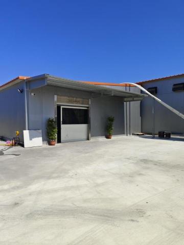 景鈜工程行 - 雨遮施工完成