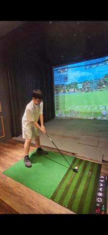 賴韋綸 - 愛上打模擬器的國一弟弟