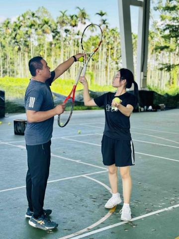 阿賓 - ㄧ對一個別班-網球教學