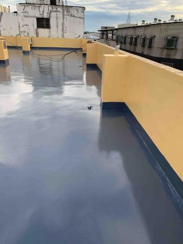 欉俊瑋-阿瑋 - 屋頂pu施工-3