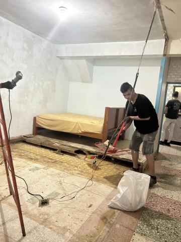 好工人拆除裝修團隊 - 二樓木作隔間拆除