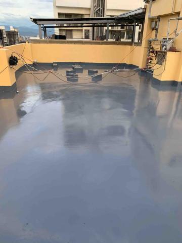 欉俊瑋-阿瑋 - 屋頂pu施工