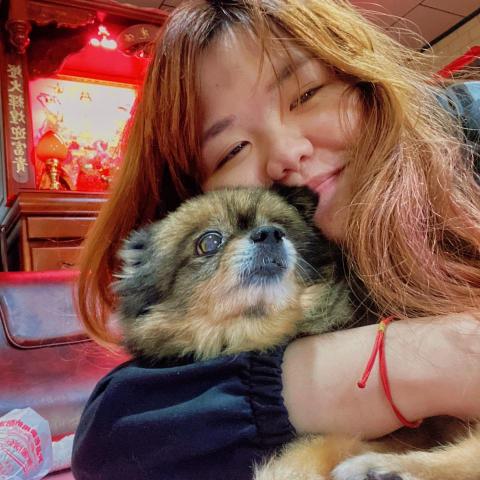 提供到府洗澡服務的專家劉小姐