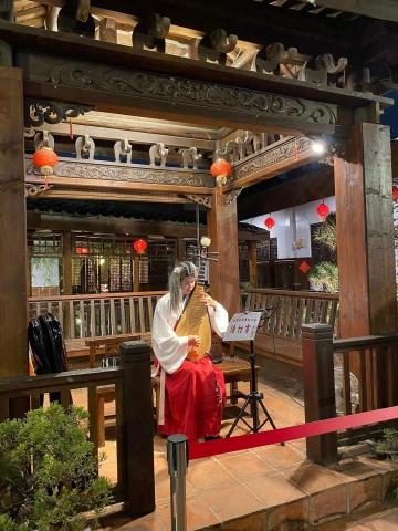 小魚骨音樂工作室/鋼琴/民謠吉他/琵琶教學 - 琵琶演奏照片