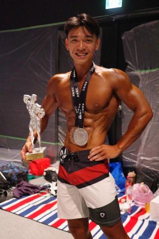 Oliver - ANBC健美錦標賽
新秀第二
公開第四