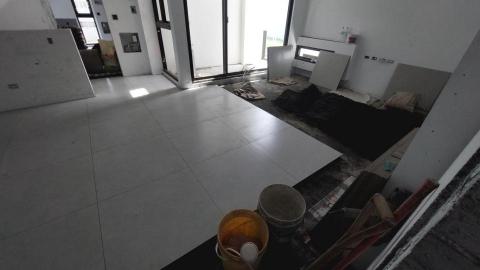 良晟小築 - 室內地板磁磚舖設