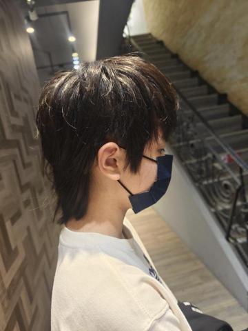 斯朵利崇學店6號設計師Amy（米兒） - 狼尾，頂部燙捲，下擺燙微壓貼，吹乾成型