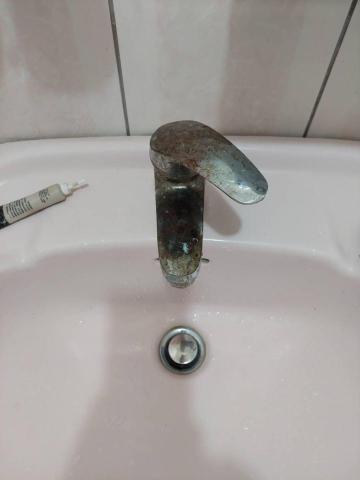 周昆興 - 臉盆水龍頭更新（前）