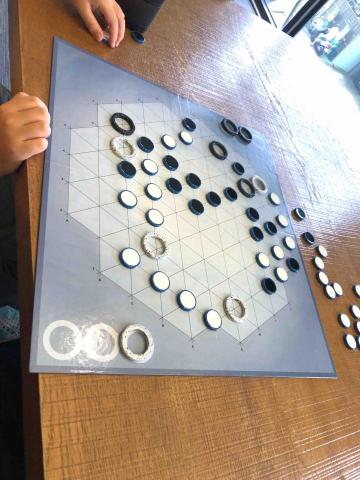 桌遊老師—專注力培養 數理訓練 戴成有 - 益智抽象棋類遊戲