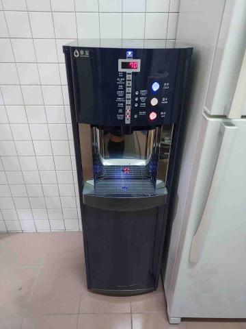 顏先生 - 按鍵式冰溫熱三溫飲水機
