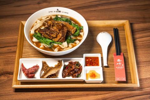 黑丸 - 商業平面製作
可到府拍攝/美食攝影/商品攝影/電商攝影