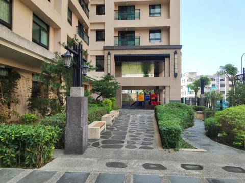 台南園藝行 - 灌木植物修剪維護