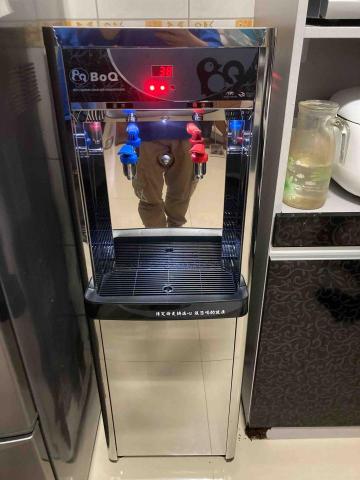 顏先生 - 落地型溫熱雙溫飲水機