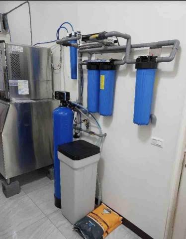 顏先生 - 飲料店軟水過濾系統