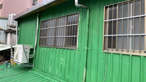 曜藝設計工程 - 板橋屋頂鐵皮浪板噴塗防水漆