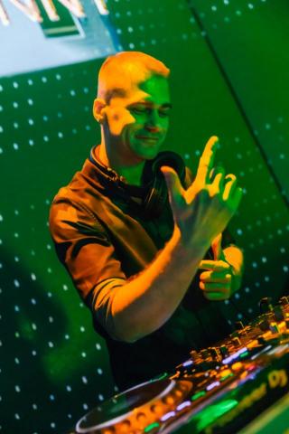 Andrew Ford - Andrew Ford at Wave Taipei