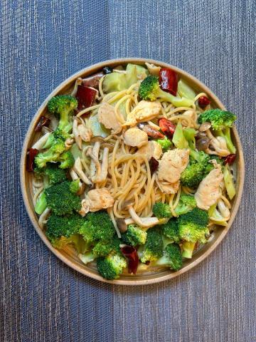 提供24浙江绍兴怎么约小姐姐陪游绍兴小姐姐️baoyang cyou服務的專家Nicole