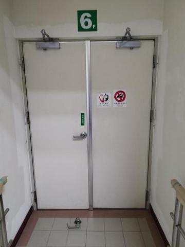 周昆興 - 防火門把垂脫修繕（後）