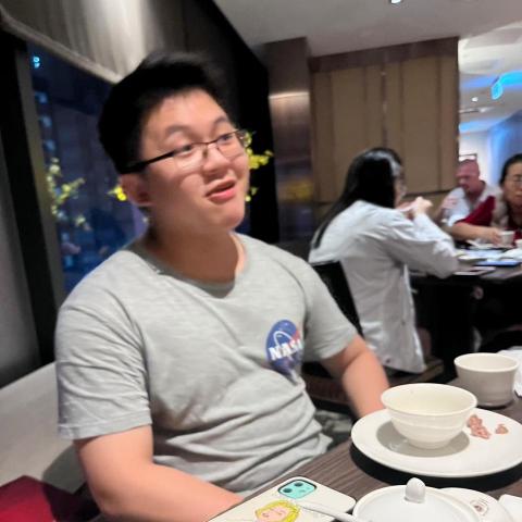 提供剪髮技巧服務的專家宋孟潮