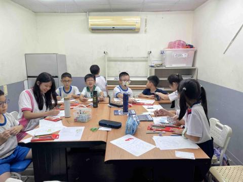 黃嘉琪 - 補習班