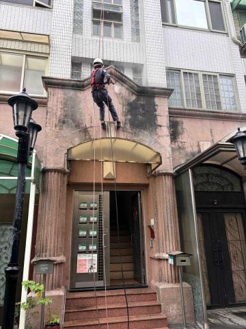 呂柏儀 - 高壓清洗