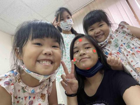 黃嘉琪 - 英語夏令營時～