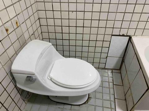 鈨程工程有限公司 - 安裝完成馬桶