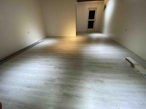 鈨程工程有限公司 - 室內塑膠地板