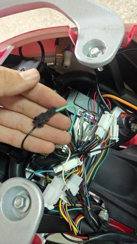 寶達電動車 - 線路查修中