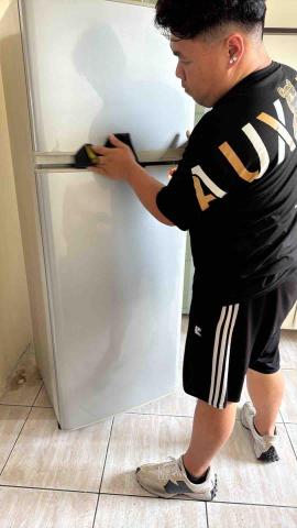 御皇實業工程行 - 冰箱清潔