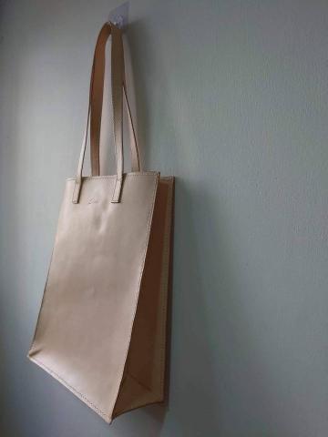 李育昕 - 簡約真皮托特包