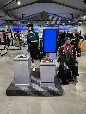 筠雅廣告有限公司 - 愛迪達佈置