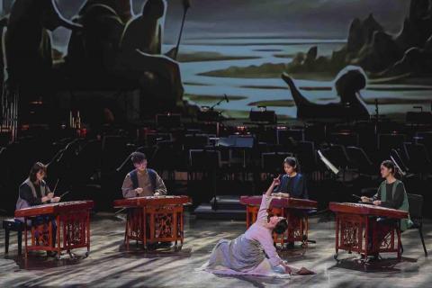 劉泑汝 - 隨台灣揚琴樂團於高雄市國樂團新年音樂會中演出