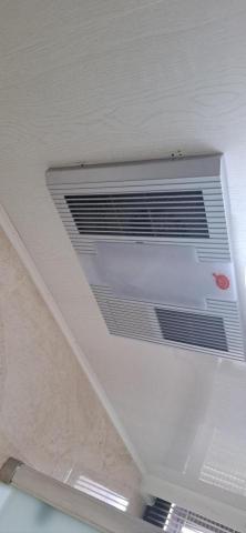 Shr-Rung  Lin 阿鎔 - 廁所抽風機清潔前