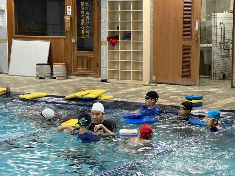 小揚游泳教學 - 