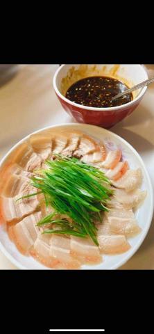 十六饗雀有限公司 - 蒜泥白肉