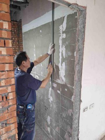 丘庭瑀 -  水電放樣